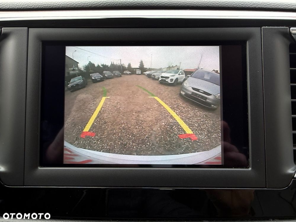 Chrysler Pacifica - 22