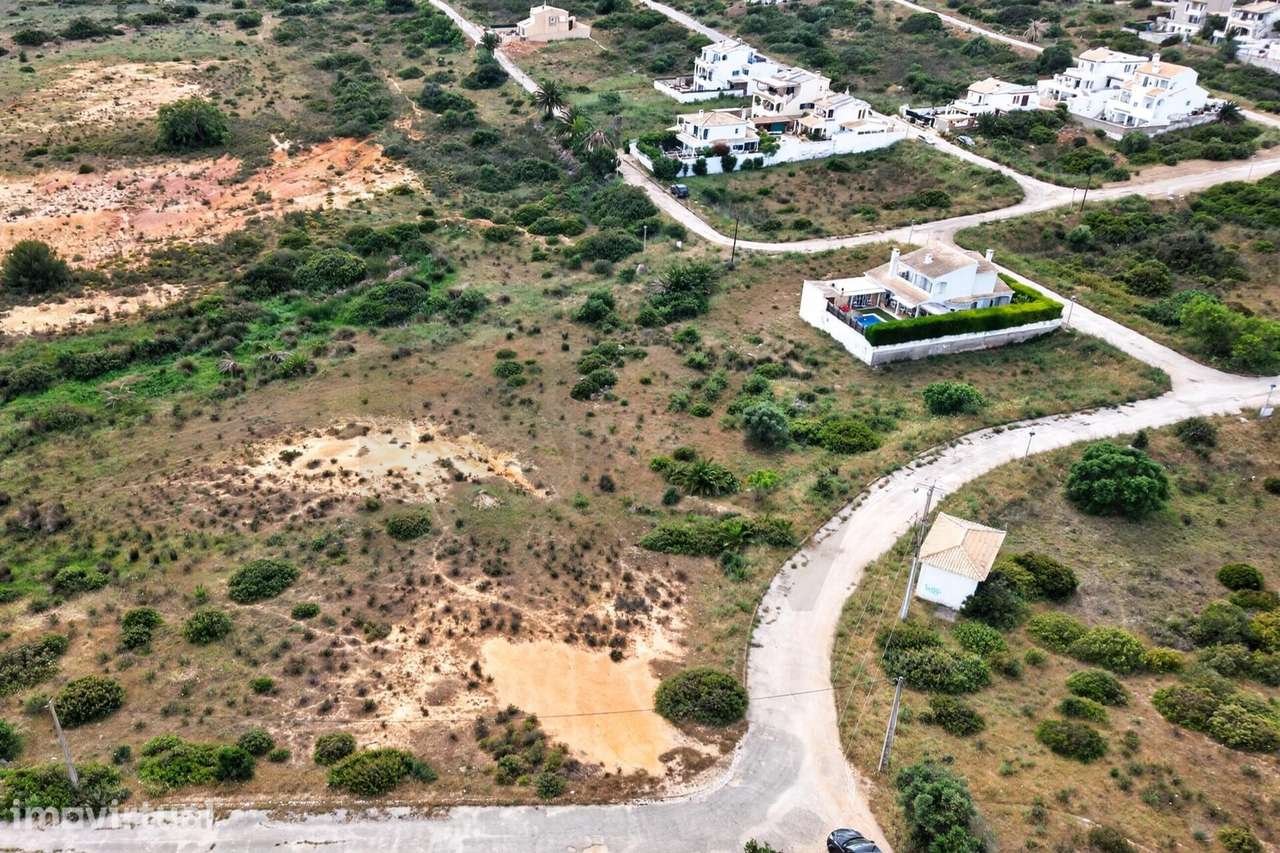Oportunidade Exclusiva em Vila do Bispo: Onde o Seu Refúgio no Algarve - Grande imagem: 4/13