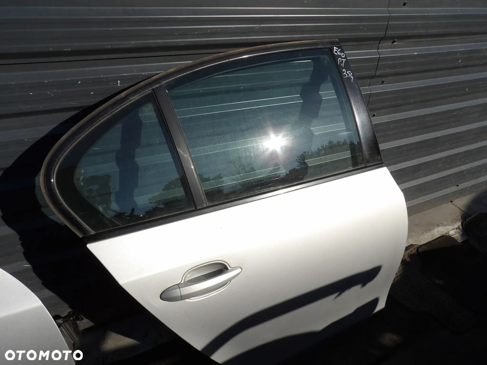BMW - E60 - KOLOR 354 - DRZWI PRAWY TYŁ - ORYGINAŁ - 1
