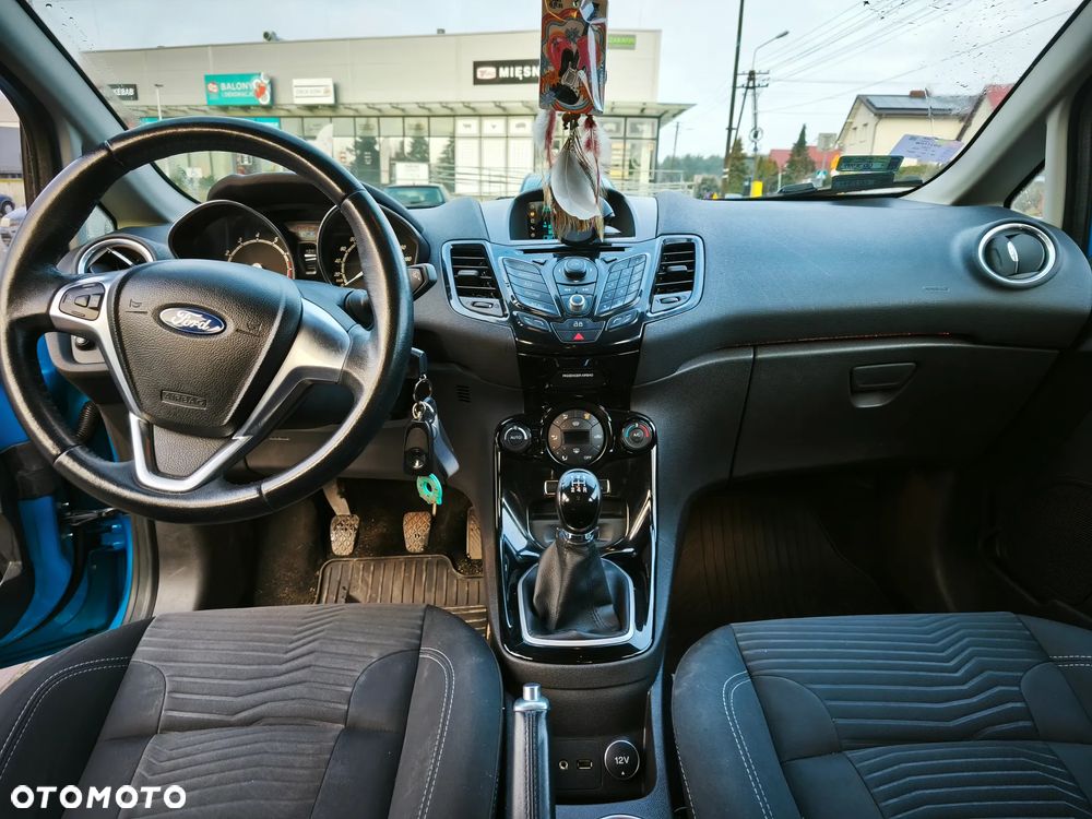 Ford Fiesta 1.0 EcoBoost Titanium - 12
