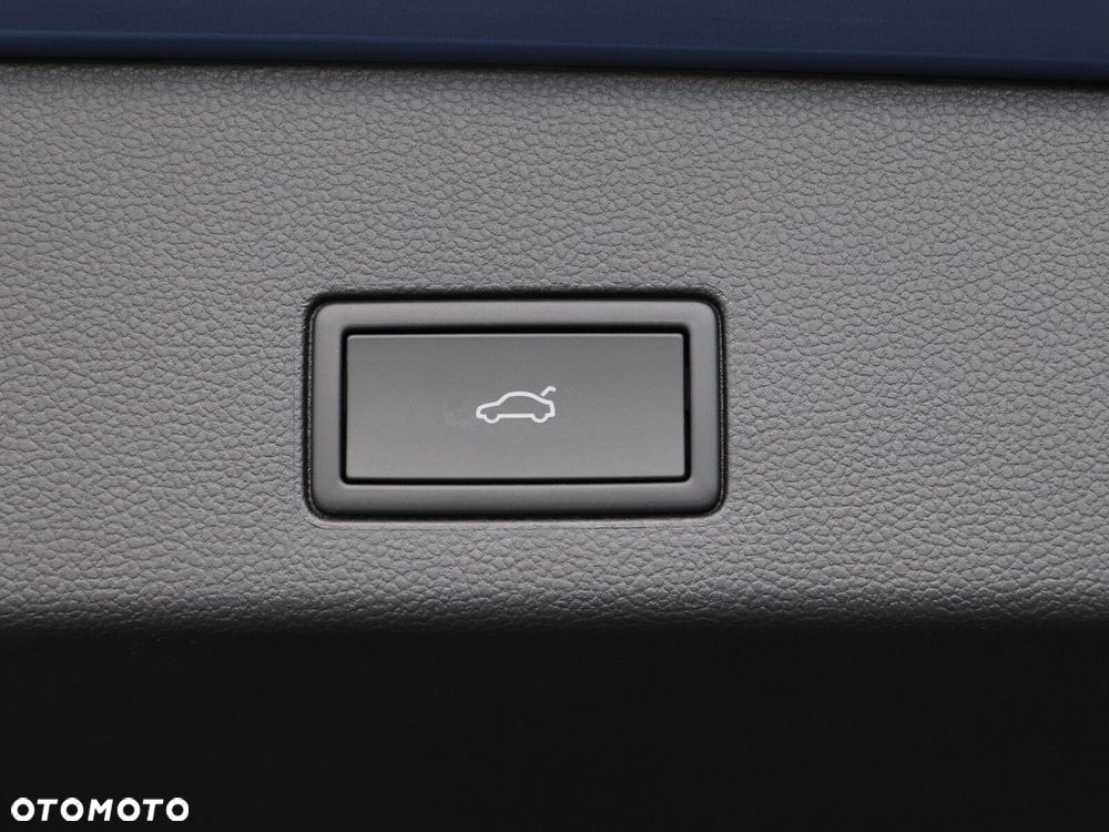 Volkswagen Golf - 25