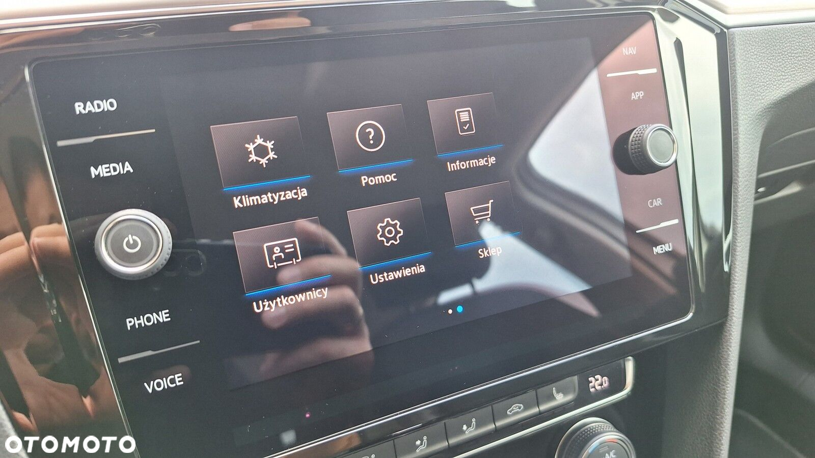 Volkswagen Passat 2.0 TDI EVO Elegance DSG - 23