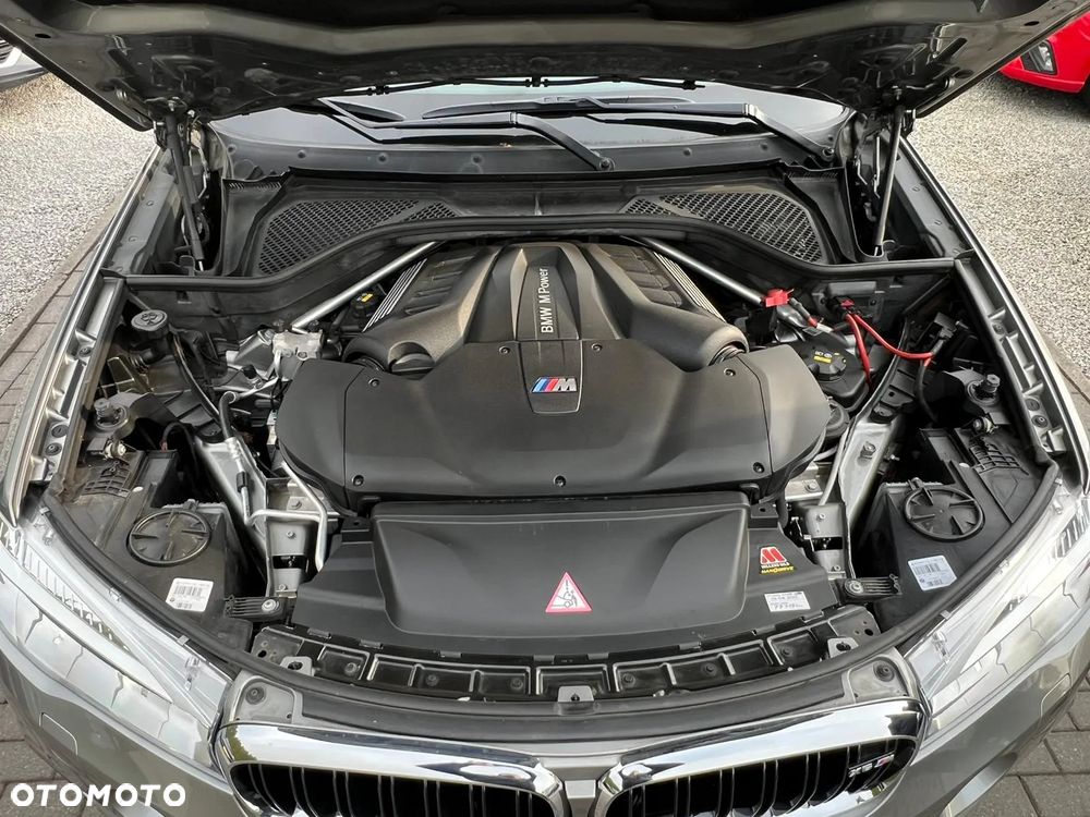 BMW X6M - 21
