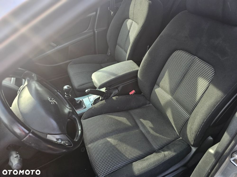Peugeot 407 - 19