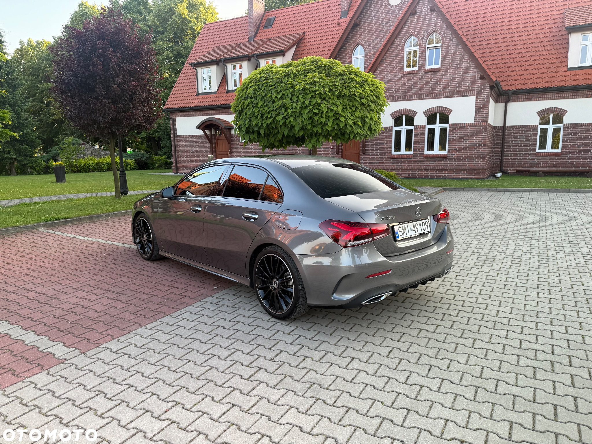 Mercedes-Benz Klasa A 220 AMG Line 7G-DCT - 20