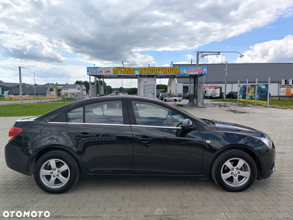Chevrolet Cruze 1.8 LS (klm) - 10