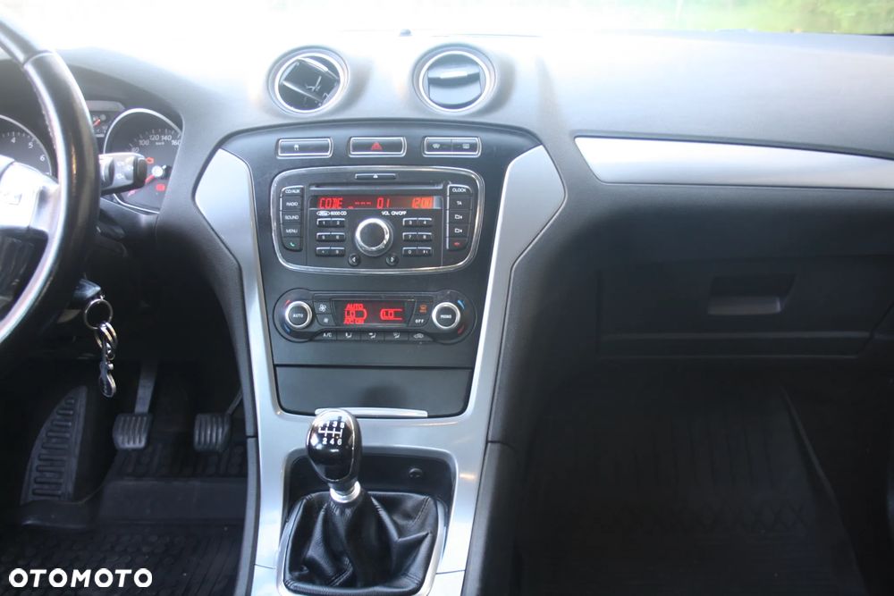 Ford Mondeo 1.6 T Gold X Plus - 6