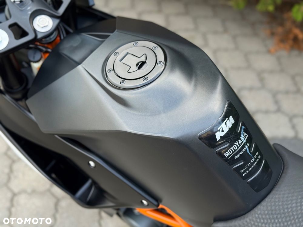 KTM RC 125 - 29