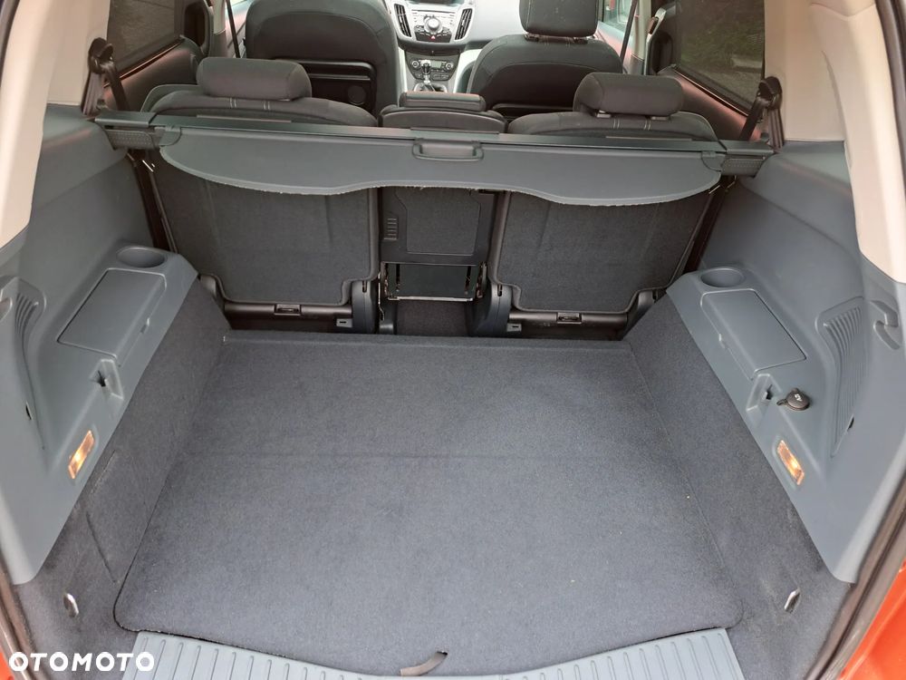 Ford Grand C-MAX - 12