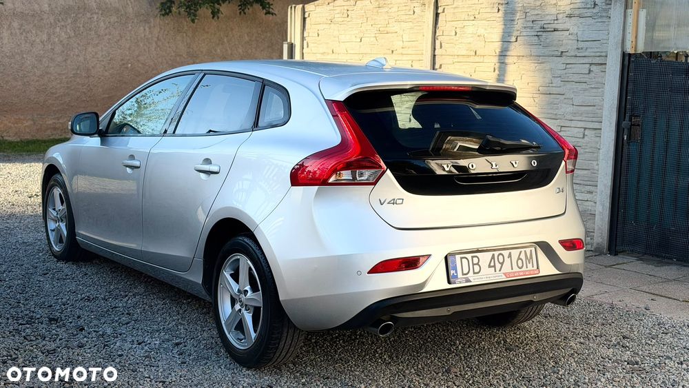 Volvo V40 - 8