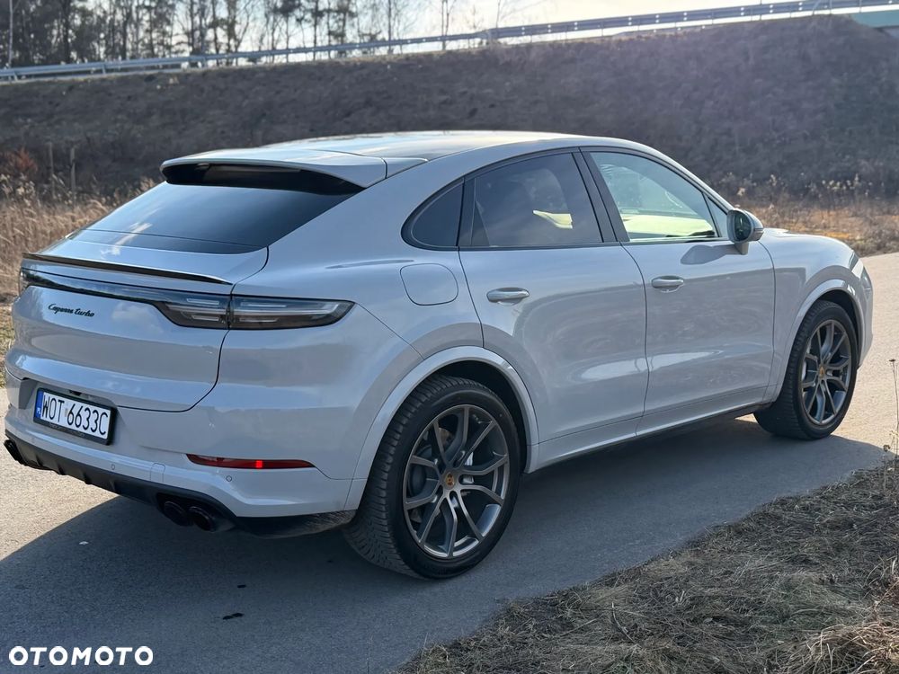 Porsche Cayenne Turbo - 12