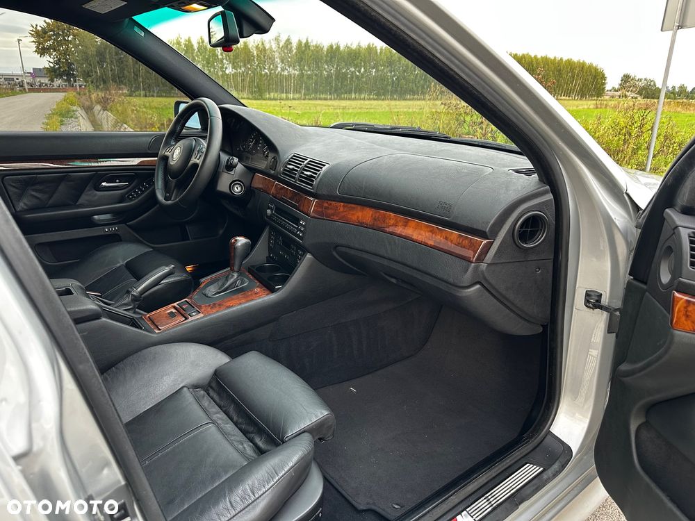 BMW Seria 5 - 15
