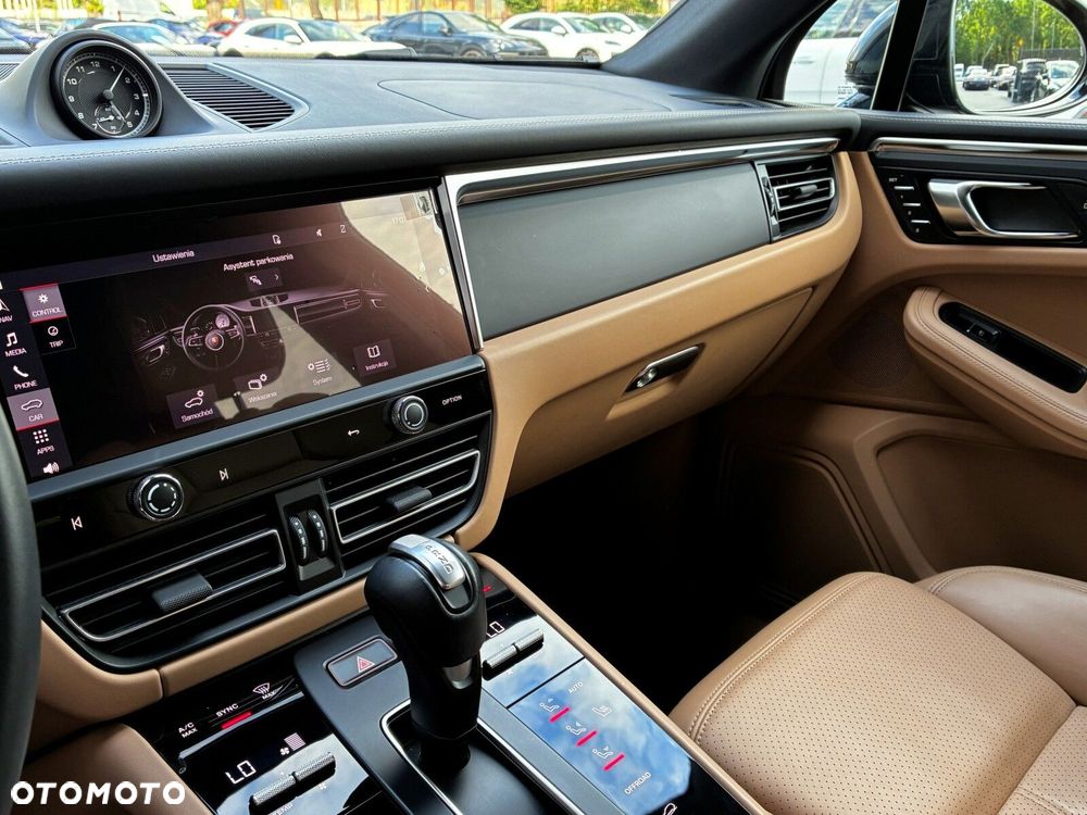Porsche Macan - 34