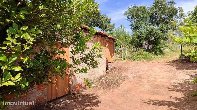Casa Rústica para Reconstrução - Grande imagem: 4/7