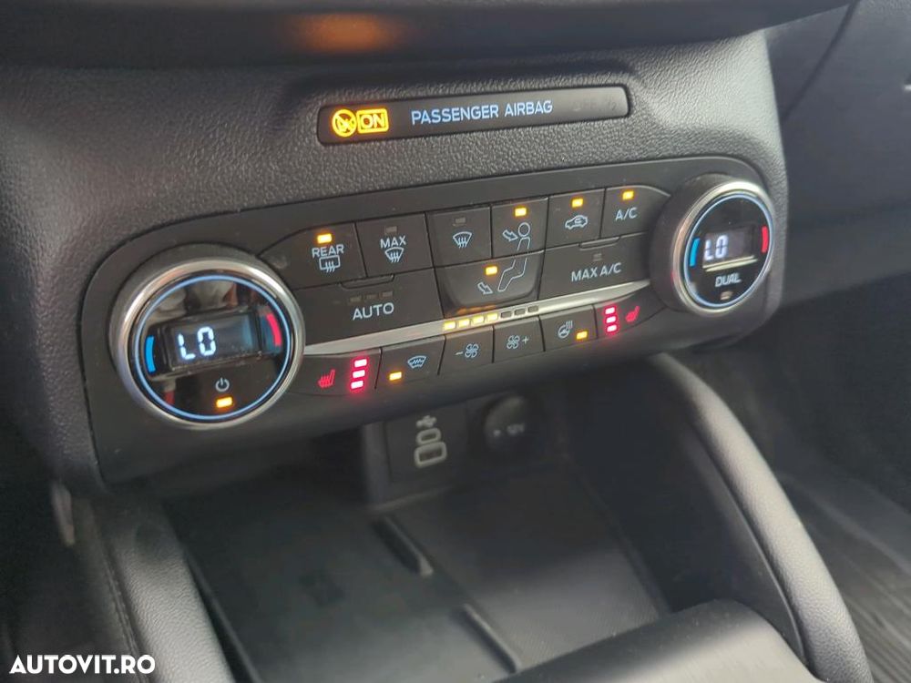 Ford Kuga 2.0 EcoBlue A8 AWD Titanium - 4