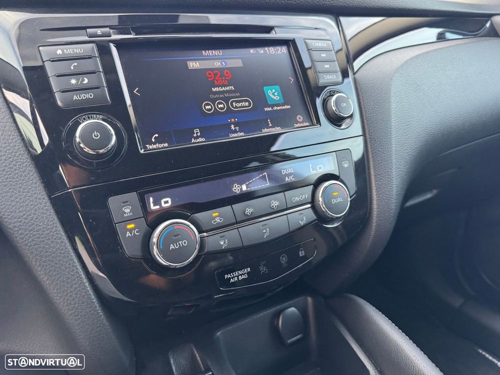 Nissan Qashqai 1.5 dCi Acenta C/Barras de Tejadilho - 14