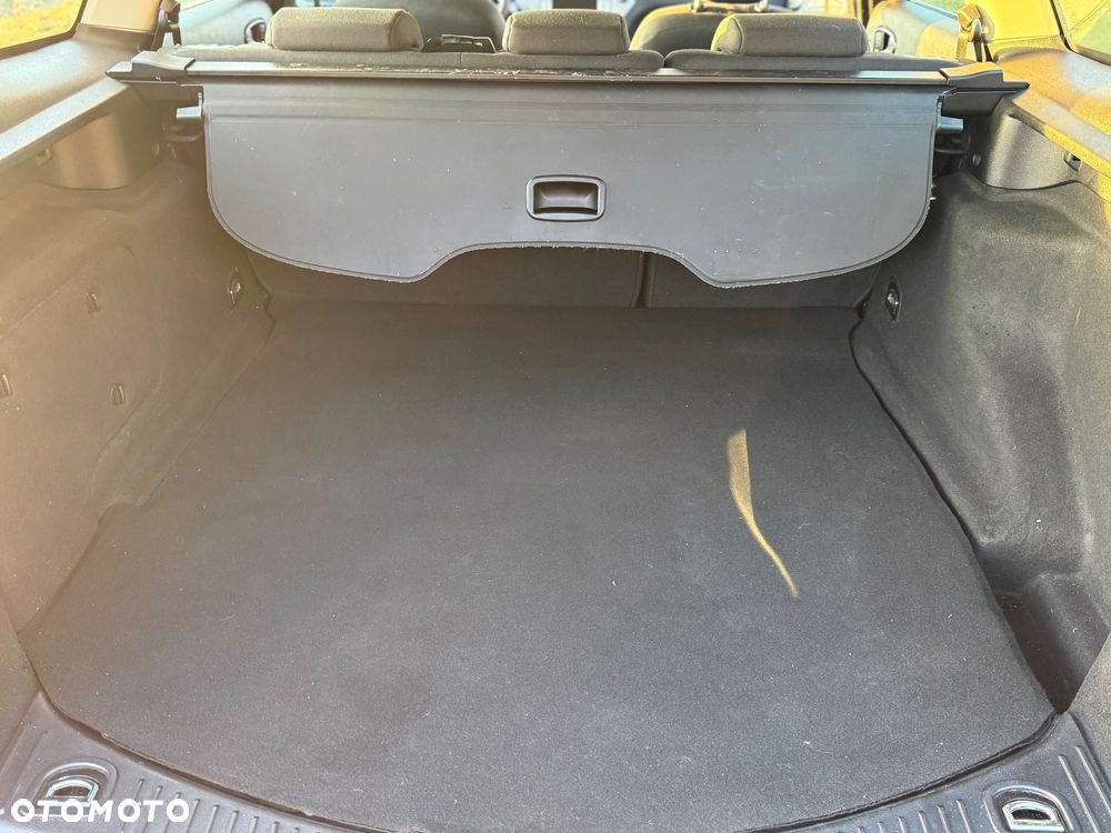 Ford Mondeo 2.0 Ghia - 7