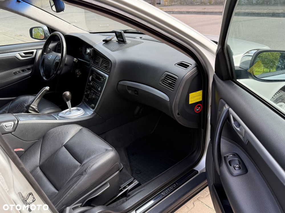 Volvo V70 2.4 Premium - 10