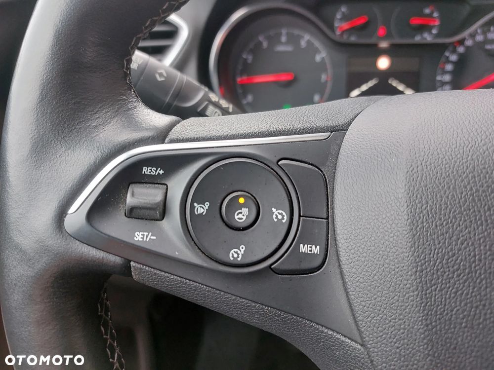 Opel Grandland X 1.2 Start/Stop INNOVATION - 11