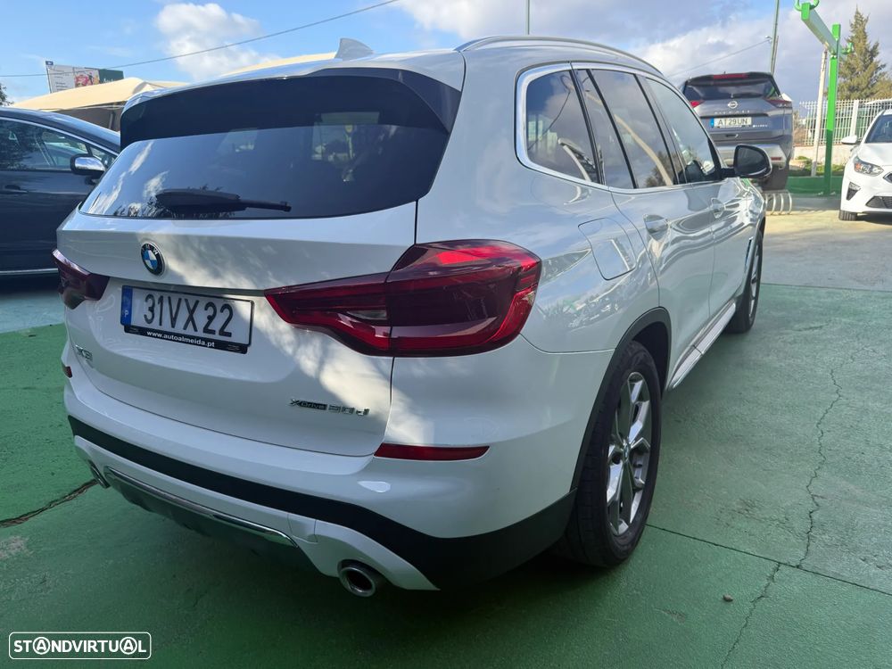 BMW X3 20 d xDrive Line Luxury - 11