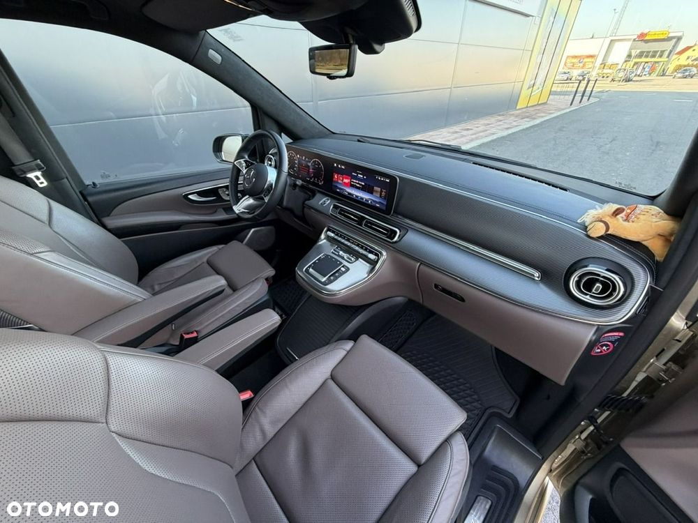 Mercedes-Benz Klasa V 300 d lang 4Matic 9G-TRONIC Exclusive - 25