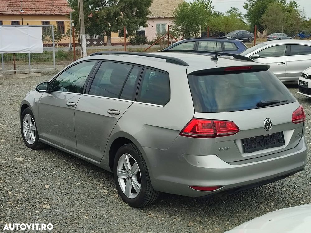 Volkswagen Golf - 3