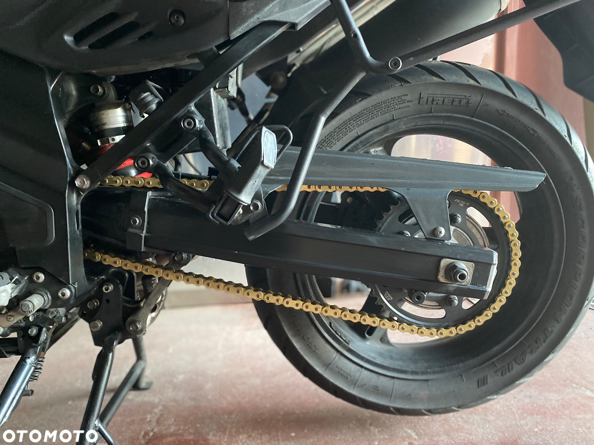 Suzuki V-STROM - 2