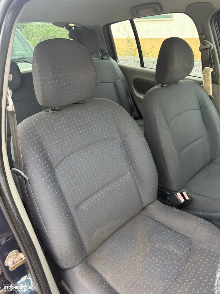 Renault Clio - 3