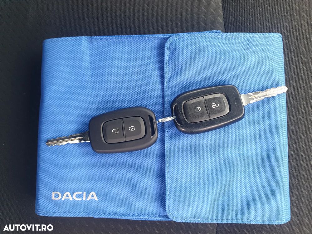 Dacia Lodgy 1.5 Blue dCi Laureate - 32