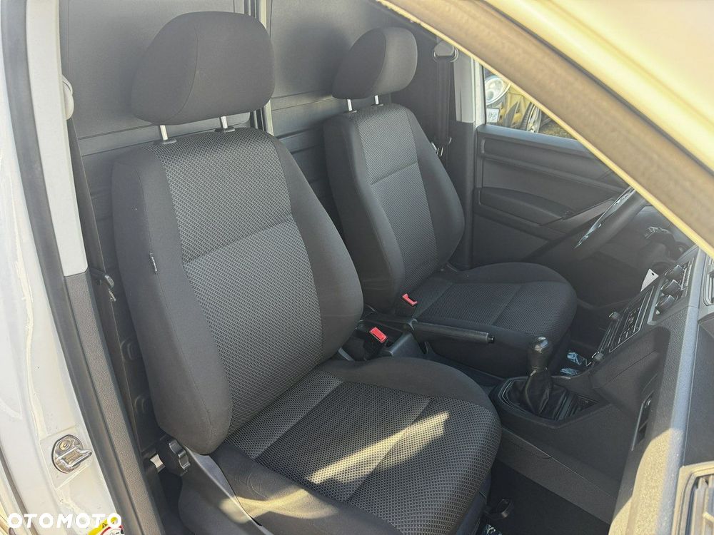 Volkswagen Caddy - 10