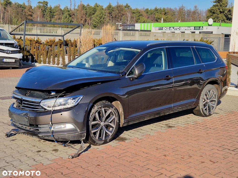 Volkswagen Passat Variant 2.0 TDI SCR Comfortline - 5