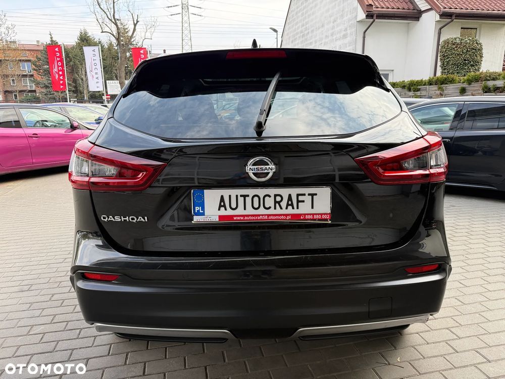 Nissan Qashqai 1.3 DIG-T N-Connecta DCT - 29