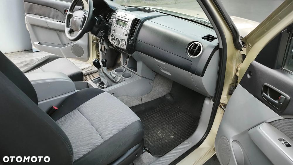 Ford Ranger 2.5 TDCi DC XL - 14