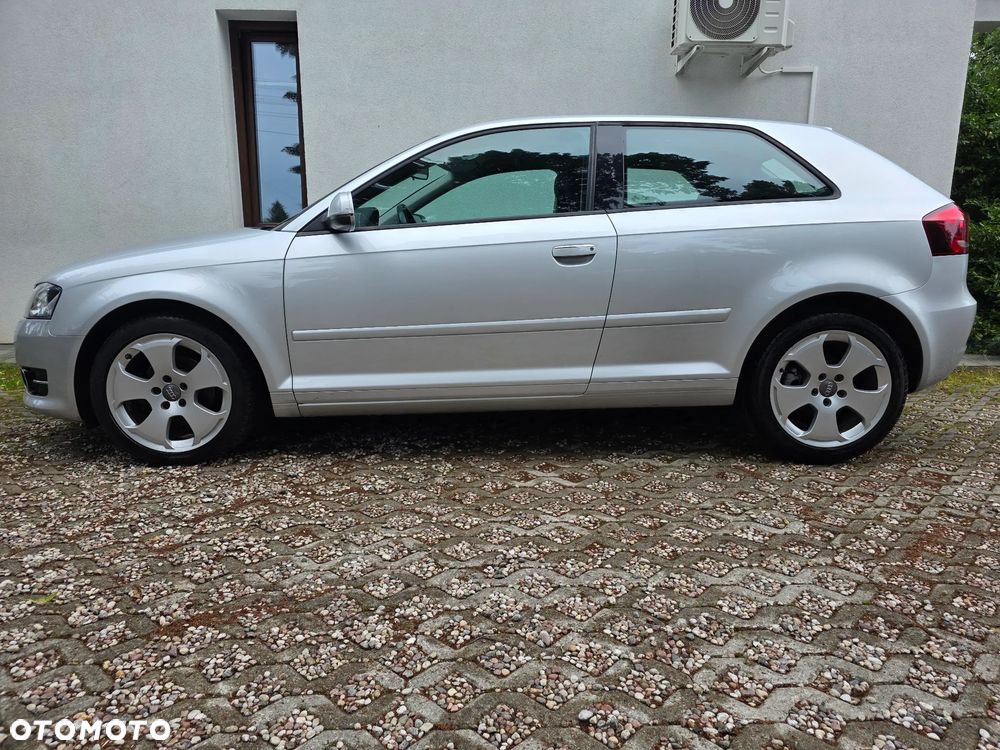 Audi A3 3-drzwiowe 1.6 TDI DPF Ambition - 5