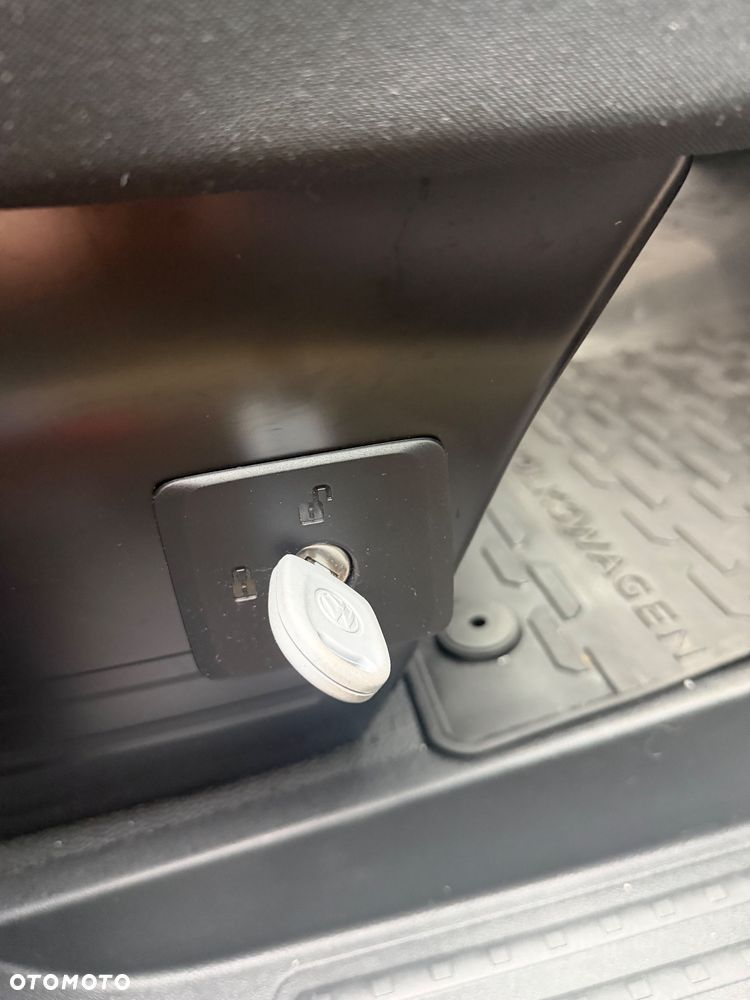 Volkswagen transporter - 23