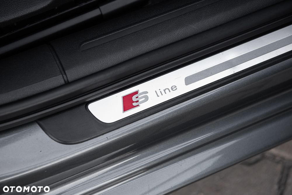 Audi A4 Avant 2.0 TDI DPF S line Sportpaket - 31