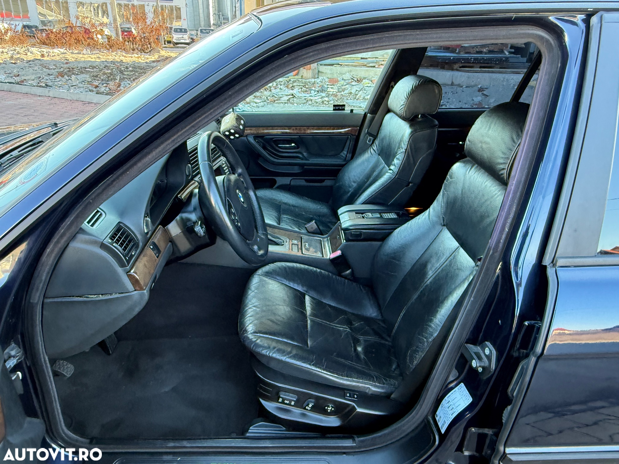 BMW Seria 7 728iA - 9