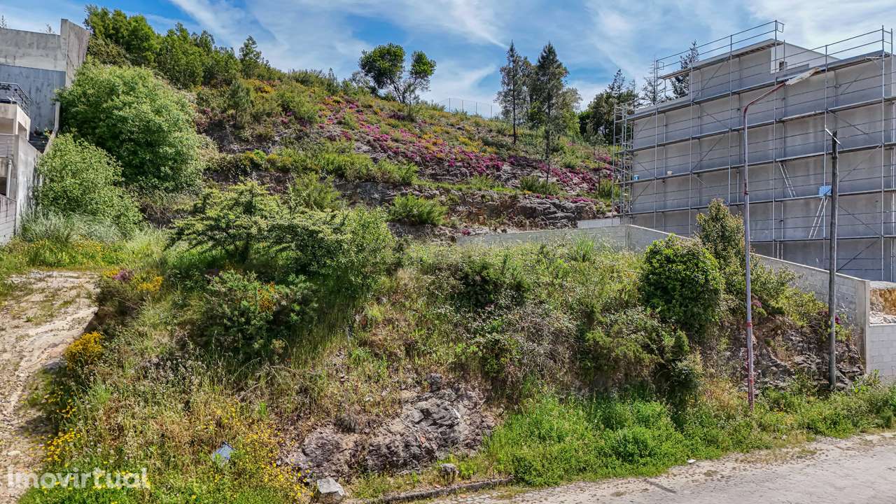 Terreno com Projeto Aprovado para Moradia de 3 Pisos com Vista Panorâm - Grande imagem: 5/21