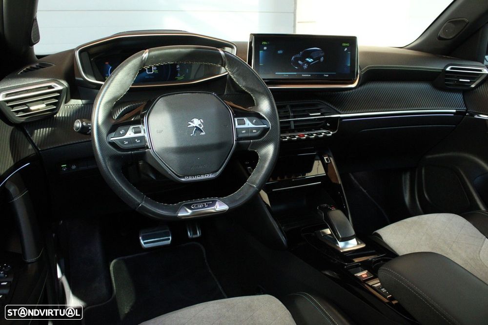 Peugeot e-2008 GT Pack - 19