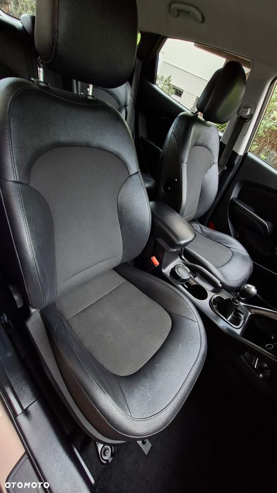 Hyundai ix35 1.7 CRDi 2WD Comfort - 19