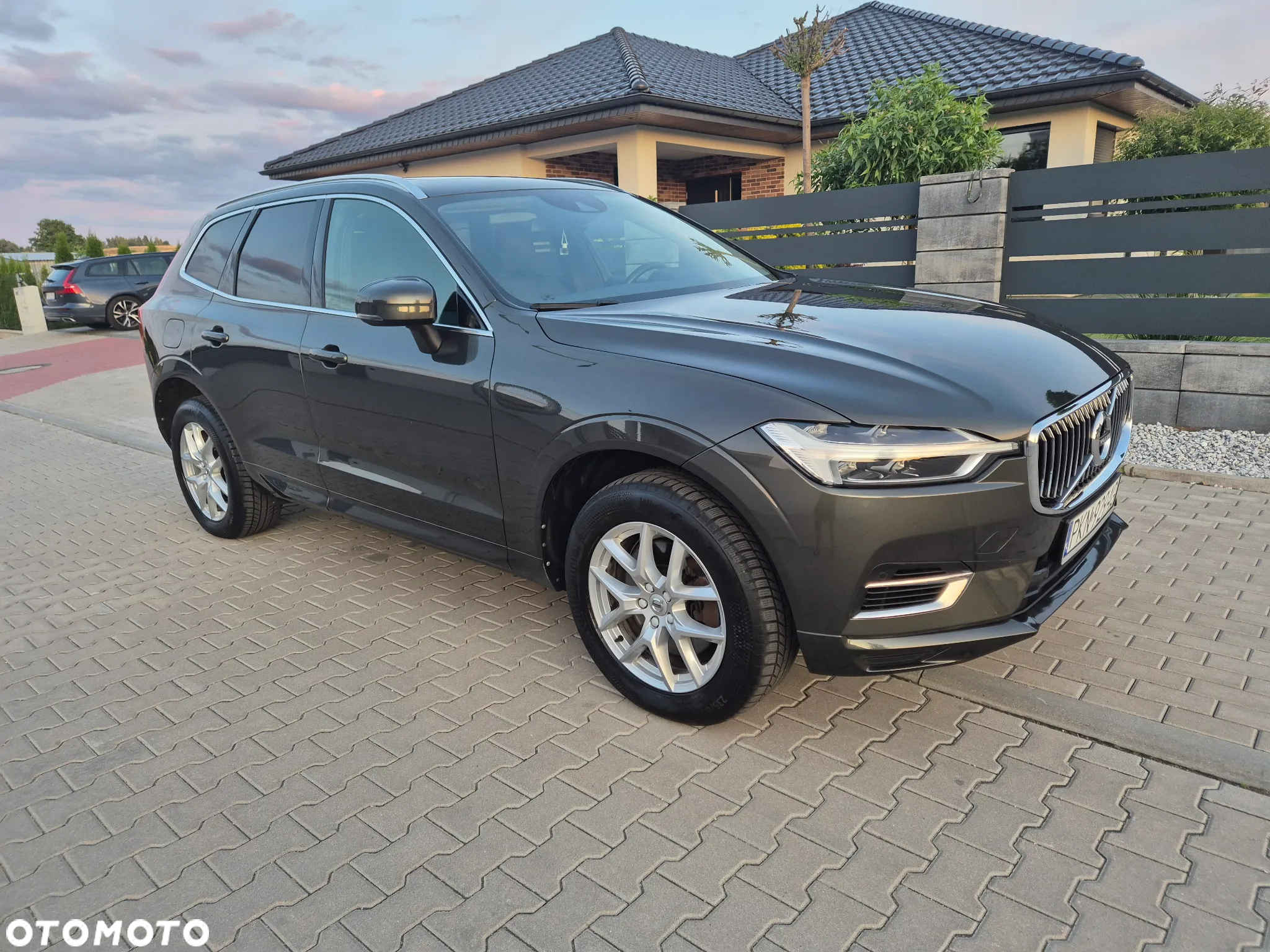 Volvo XC 60 T6 AWD Geartronic Momentum - 4