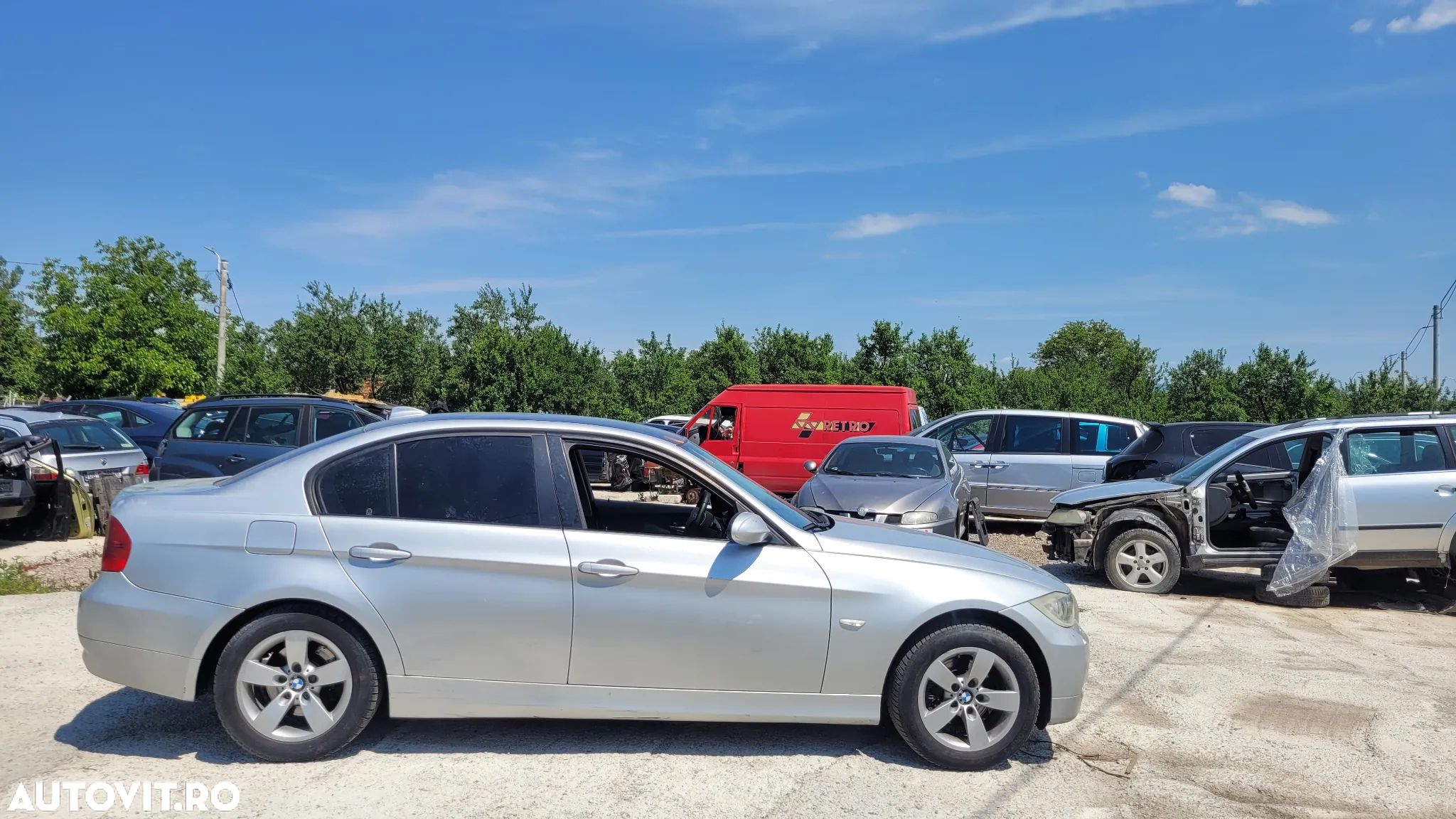 Dezmembrez BMW 320 diesel e90 163cp - 3