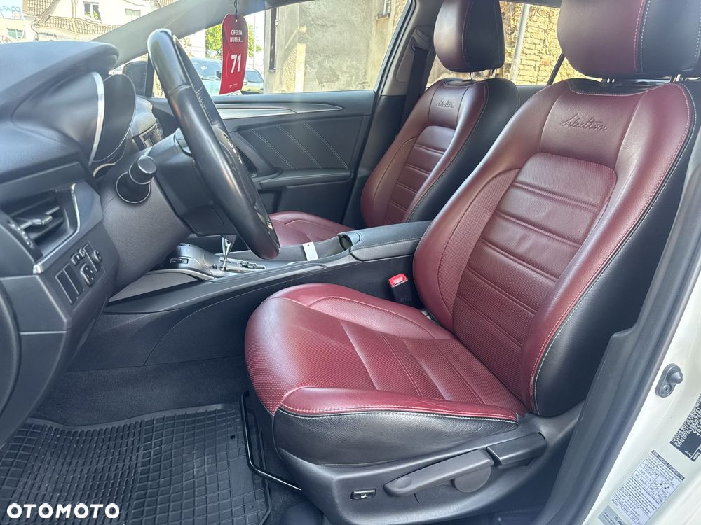 Toyota Avensis 1.8 Selection MS - 12