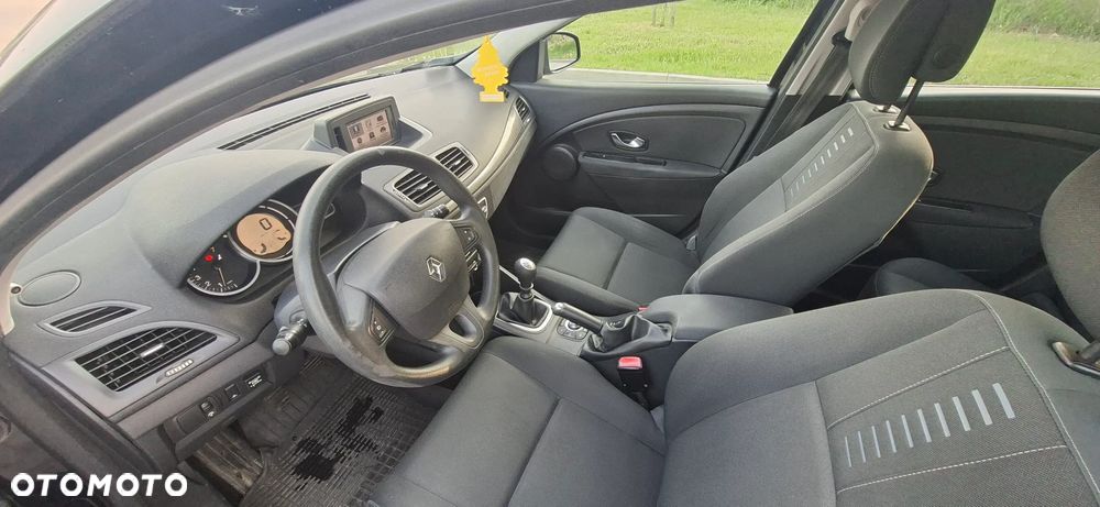 Renault Megane 1.6 16V 110 LIMITED - 15