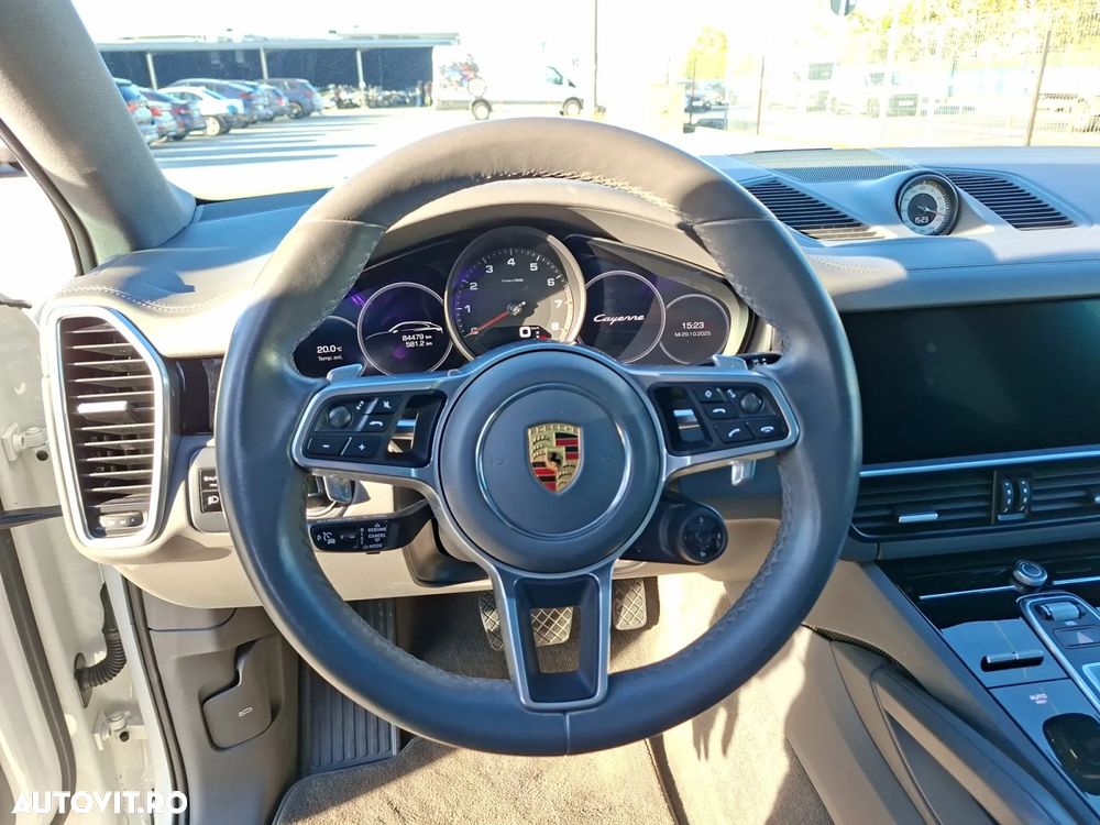 Porsche Cayenne Coupe - 10