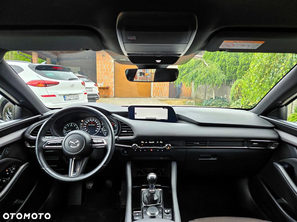 Mazda 3 e-SKYACTIV-G 122 M HYBRID HOMURA - 30