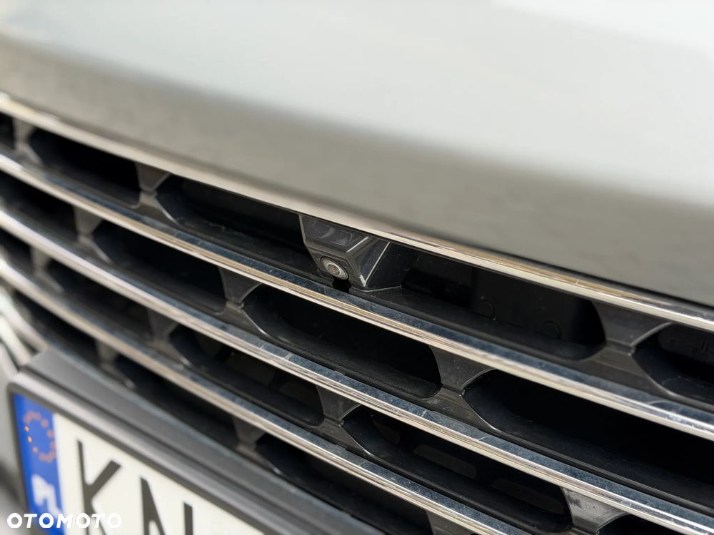 Ford Kuga 2.5 Duratec FHEV 4x4 TITANIUM X - 17