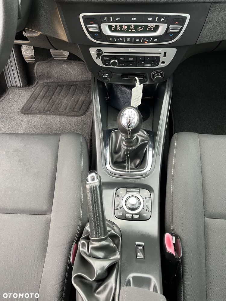Renault Megane ENERGY dCi 110 Start & Stop LIMITED - 16