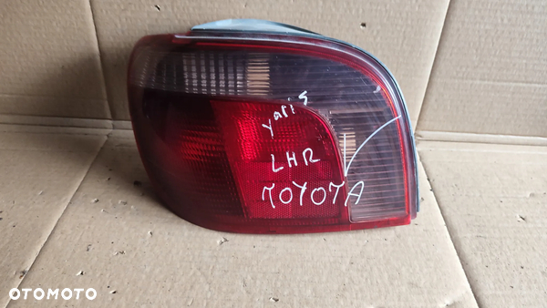 Lampa lewy tył Toyota Yaris I Vitz HB