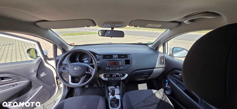 Kia Rio - 6
